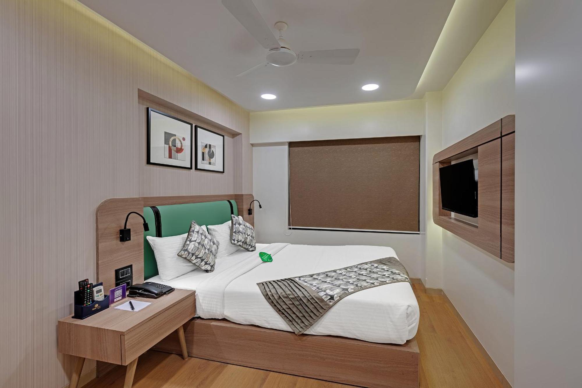 ไอสเตย์ โฮเต็ล แอนเดอรี เอ็มไอดีซี Hotel มุมไบ ภายนอก รูปภาพ